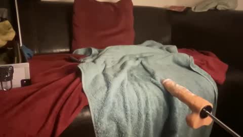 my_dirty_office online show from 12-19-24, 09:17