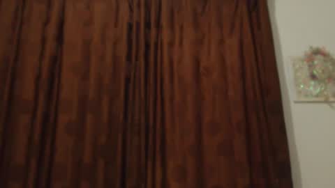     sara      i know you love me xoxox     online show from 09-13-25, 10:20