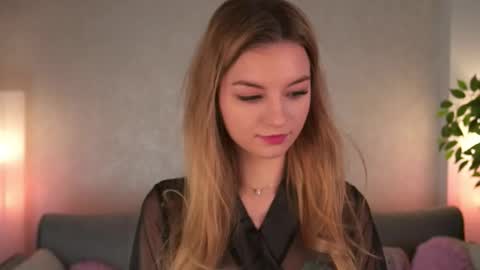 Polly online show from 02-18-26, 01:18