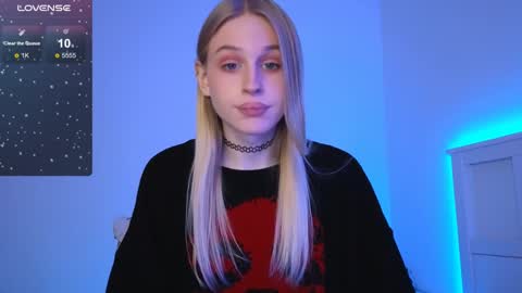 Snapshot of my_tenderness chatting on 01-25-25, 01:41 Dana online show from 01-25-25, 01:41