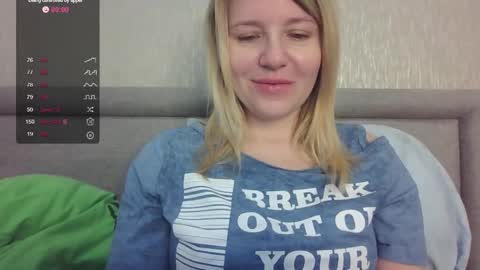 mybadcat87 online show from 06-04-26, 07:36