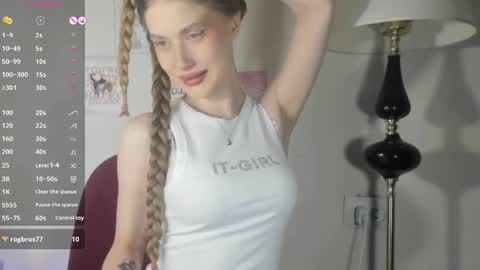 Snapshot of mychloecute chatting on 05-23-26, 08:46 chloe online show from 05-23-26, 08:46
