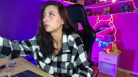 Milly Cute online show from 04-10-26, 04:39