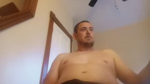 Snapshot of myjohnson5 chatting on 06-20-26, 10:18 Nope online show from 06-20-26, 10:18
