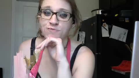 Snapshot of myke_drop chatting on 12-10-24, 04:06 MykeMiguelEl Gato online show from 12-10-24, 04:06