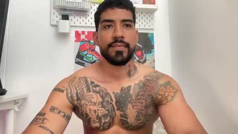 Snapshot of myke_esthetic chatting on 06-10-26, 03:22 Myke esthetic online show from 06-10-26, 03:22
