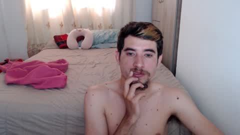 Snapshot of myke_xxx chatting on 12-27-24, 07:46 mike online show from 12-27-24, 07:46