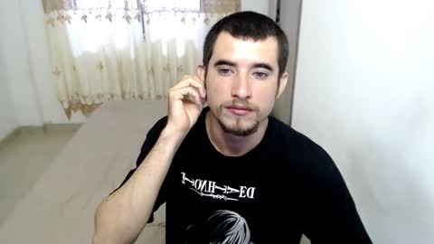 Snapshot of myke_xxx chatting on 02-19-25, 04:00 mike online show from 02-19-25, 04:00