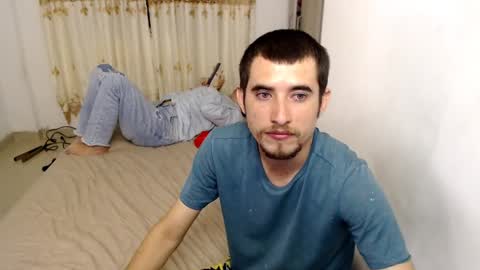 Snapshot of myke_xxx chatting on 02-21-25, 02:50 mike online show from 02-21-25, 02:50