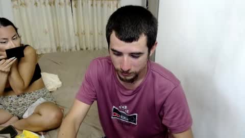 Snapshot of myke_xxx chatting on 03-05-25, 12:49 mike online show from 03-05-25, 12:49