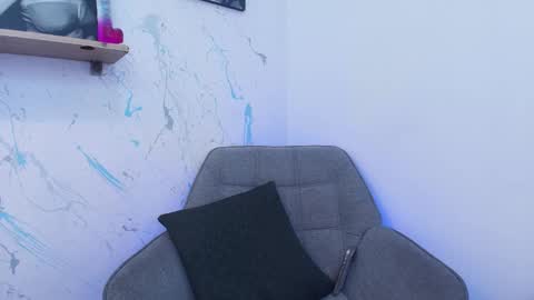 Snapshot of mykelcano chatting on 11-04-25, 04:22 Mykel online show from 11-04-25, 04:22