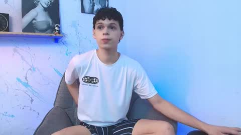 Snapshot of mykelcano chatting on 11-17-25, 05:24 Mykel online show from 11-17-25, 05:24