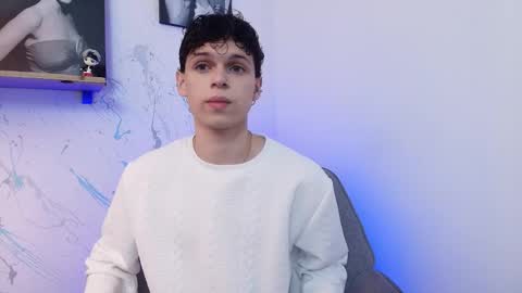 Snapshot of mykelcano chatting on 11-21-25, 01:43 Mykel online show from 11-21-25, 01:43