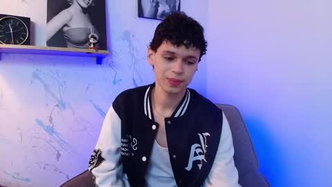 Snapshot of mykelcano chatting on 11-22-25, 02:38 Mykel online show from 11-22-25, 02:38