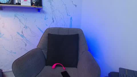 Snapshot of mykelcano chatting on 11-26-25, 03:46 Mykel online show from 11-26-25, 03:46