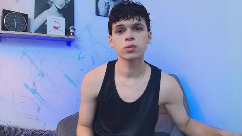 Snapshot of mykelcano chatting on 11-30-25, 02:43 Mykel online show from 11-30-25, 02:43