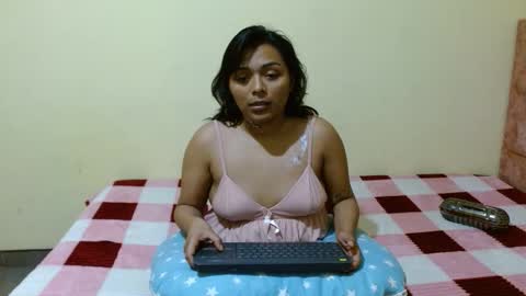 mylu_m online show from 11-30-25, 05:22