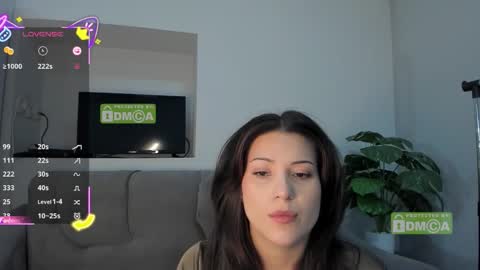 Snapshot of mymelisa chatting on 09-11-25, 11:10 hey its Mel online show from 09-11-25, 11:10