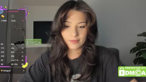 Snapshot of mymelisa chatting on 10-15-25, 10:59 hey its Mel online show from 10-15-25, 10:59