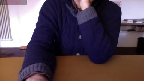 Bi sexy guy lovense hush is on private is open or password show tip if you like. online show from 12-22-25, 07:38