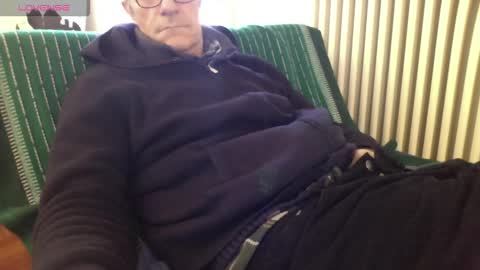 Bi sexy guy lovense hush is on private is open or password show tip if you like. online show from 02-17-26, 10:56