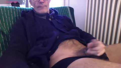 Bi sexy guy lovense hush is on private is open or password show tip if you like. online show from 03-30-26, 09:21