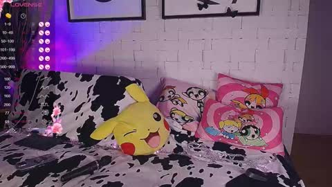 mynameisnikki_ online show from 09-13-25, 05:40