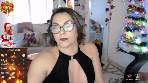 Snapshot of myrnasexxx chatting on 12-22-24, 10:25 Myrna Sessions online show from 12-22-24, 10:25