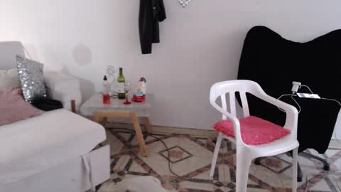 Snapshot of myrnasexxx chatting on 01-24-25, 12:10 Myrna Sessions online show from 01-24-25, 12:10