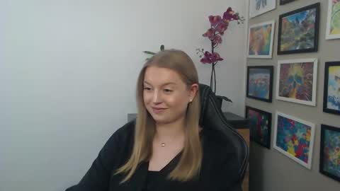 Erica online show from 04-20-26, 11:24