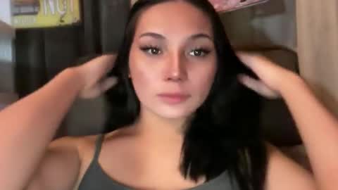 UR GIRL NEXTDOOR online show from 04-19-26, 10:14