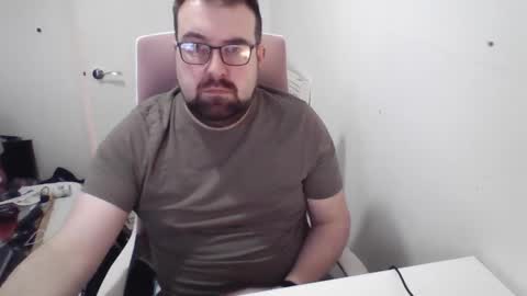 Snapshot of mysterymonkey1234 chatting on 12-18-24, 09:14 MysteryMonkey online show from 12-18-24, 09:14