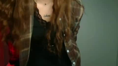 Snapshot of mysticamelia chatting on 02-28-26, 06:25 Amelia online show from 02-28-26, 06:25