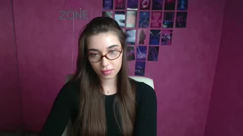 Snapshot of mysticamelia chatting on 03-09-26, 12:20 Amelia online show from 03-09-26, 12:20