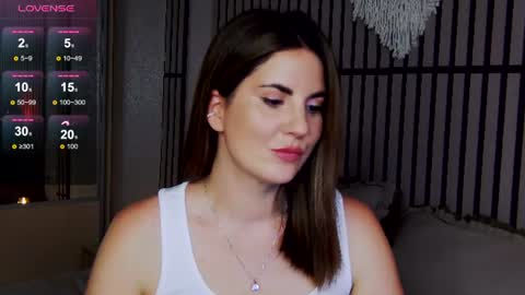 Snapshot of mystique_girl_ chatting on 07-09-26, 08:13 Angeline online show from 07-09-26, 08:13