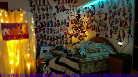 Snapshot of mystydew chatting on 01-17-25, 03:11 MystyDew online show from 01-17-25, 03:11
