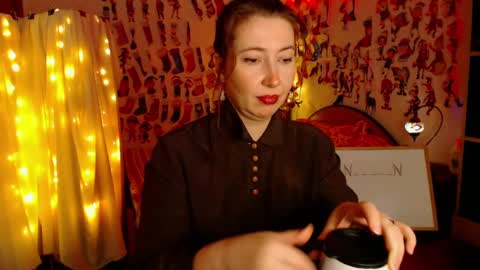 Snapshot of mystydew chatting on 02-01-25, 12:47 MystyDew online show from 02-01-25, 12:47