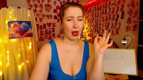 Snapshot of mystydew chatting on 03-08-25, 11:37 MystyDew online show from 03-08-25, 11:37