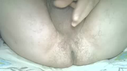 Snapshot of myxiao chatting on 01-11-26, 12:32 rudisuzzy online show from 01-11-26, 12:32