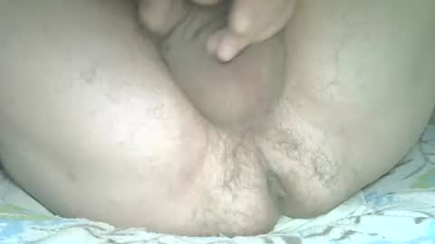 Snapshot of myxiao chatting on 01-12-26, 12:43 rudisuzzy online show from 01-12-26, 12:43