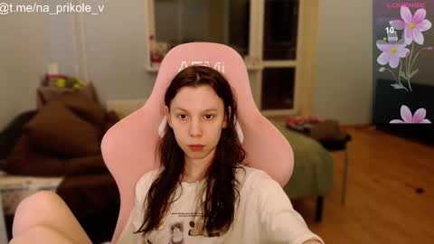 Snapshot of na_prikole_ chatting on 10-18-25, 08:20 Vanessa and Julia  online show from 10-18-25, 08:20