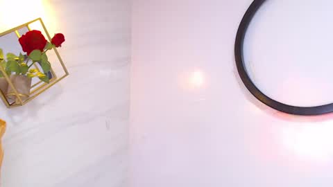 naamah_b online show from 01-31-25, 05:32