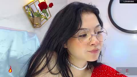 naamah_b online show from 02-05-25, 04:25