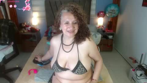 nadia_84 online show from 04-28-26, 07:30