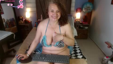 nadia_84 online show from 05-22-26, 01:46