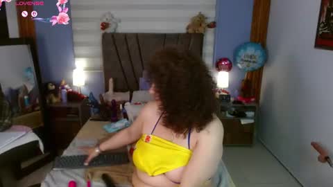 nadia_84 online show from 06-23-26, 07:45