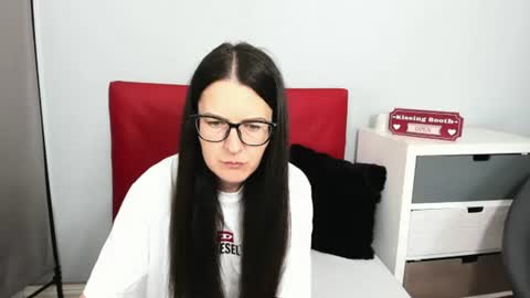 Snapshot of nadiatrue chatting on 07-09-26, 03:16 nadiatrue online show from 07-09-26, 03:16