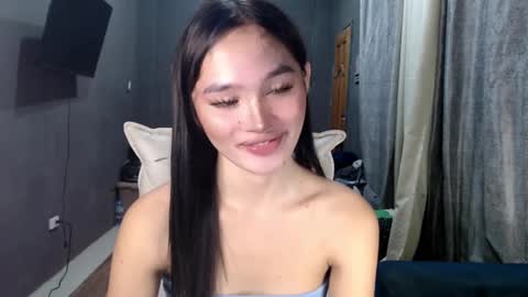 nadiestar online show from 02-25-25, 09:20