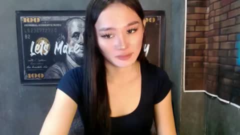 nadiestar online show from 05-27-26, 11:46