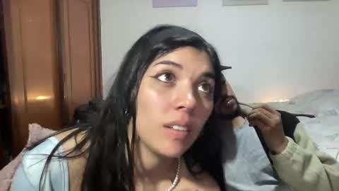 Snapshot of naduu__xx chatting on 02-21-25, 03:12 naduu__xx online show from 02-21-25, 03:12